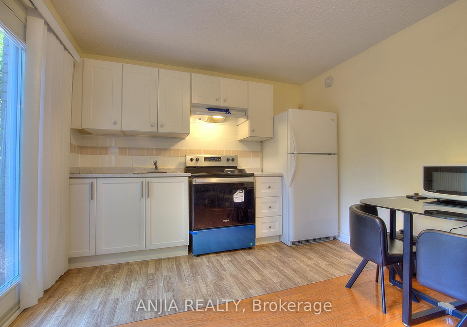 6-bellbury-crescent-toronto-north-york-ontario-c13522862