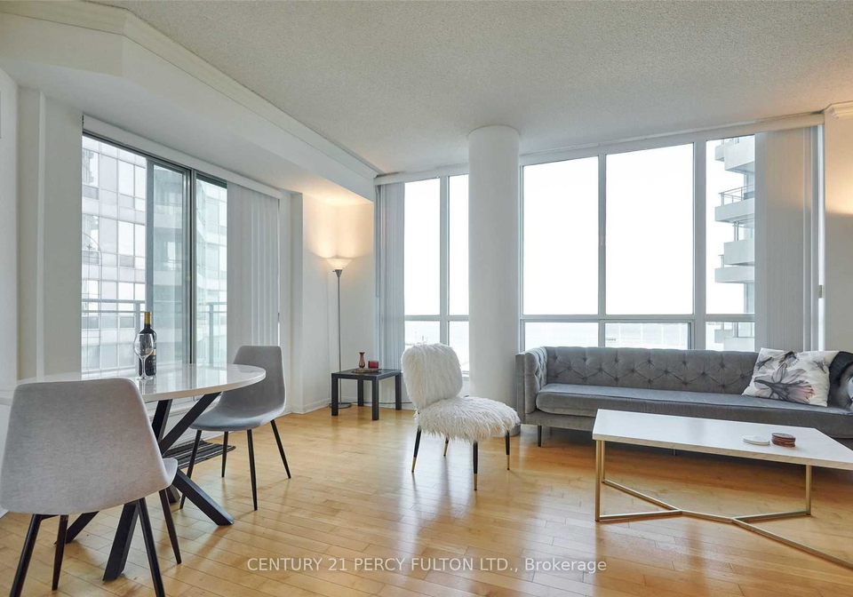 230-queens-quay-w-toronto-toronto-ontario-c13522978