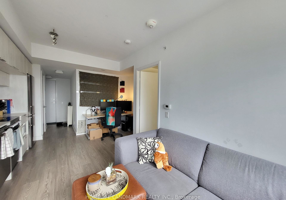 181-dundas-street-e-toronto-toronto-ontario-c13523150