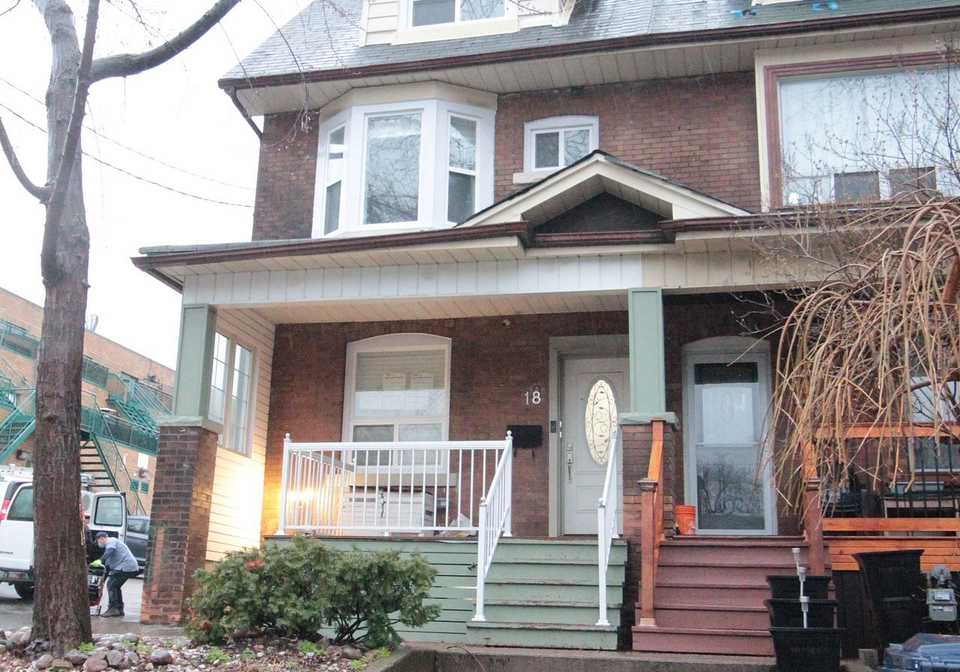 18-roxton-road-toronto-toronto-ontario-c13523228
