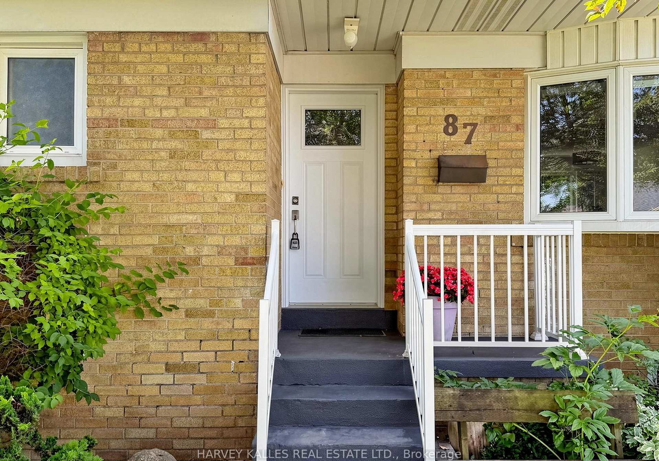 87-combe-avenue-toronto-toronto-ontario-c13523354