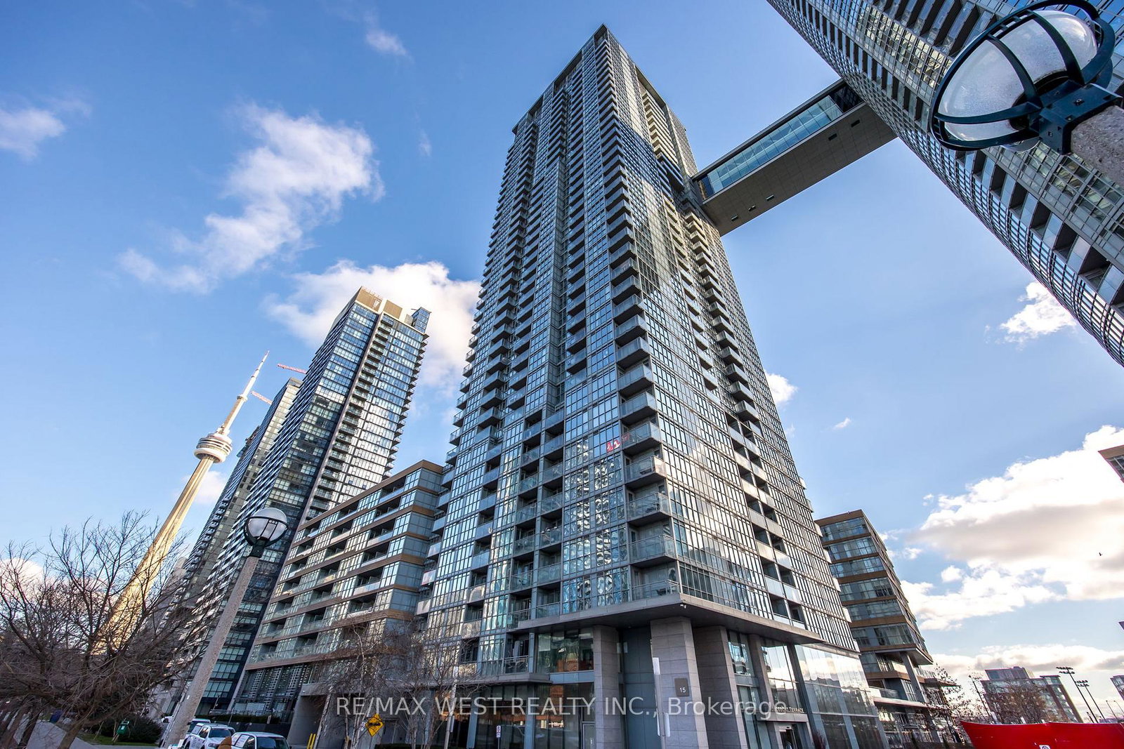15-iceboat-terrace-toronto-toronto-ontario-c13523524