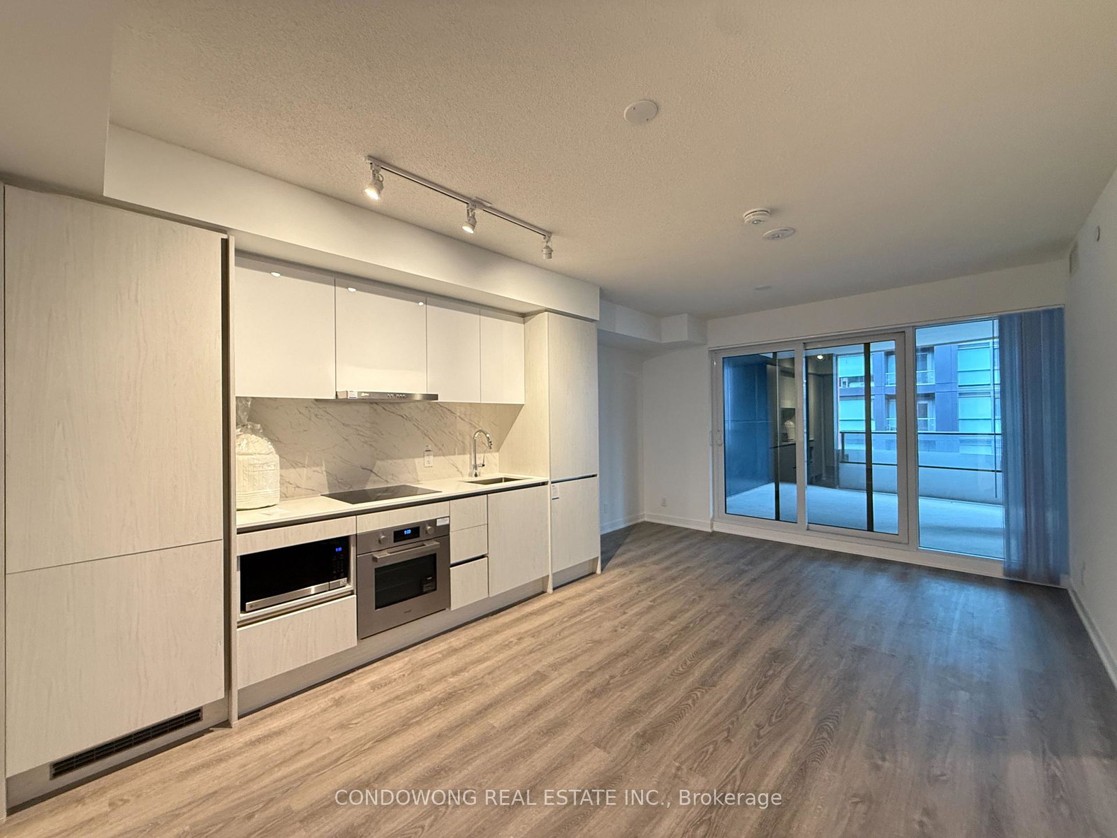 180-front-street-e-toronto-toronto-ontario-c13523696