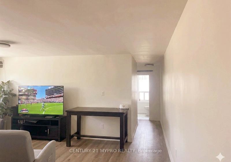 242-sheppard-avenue-w-toronto-toronto-ontario-c13523818
