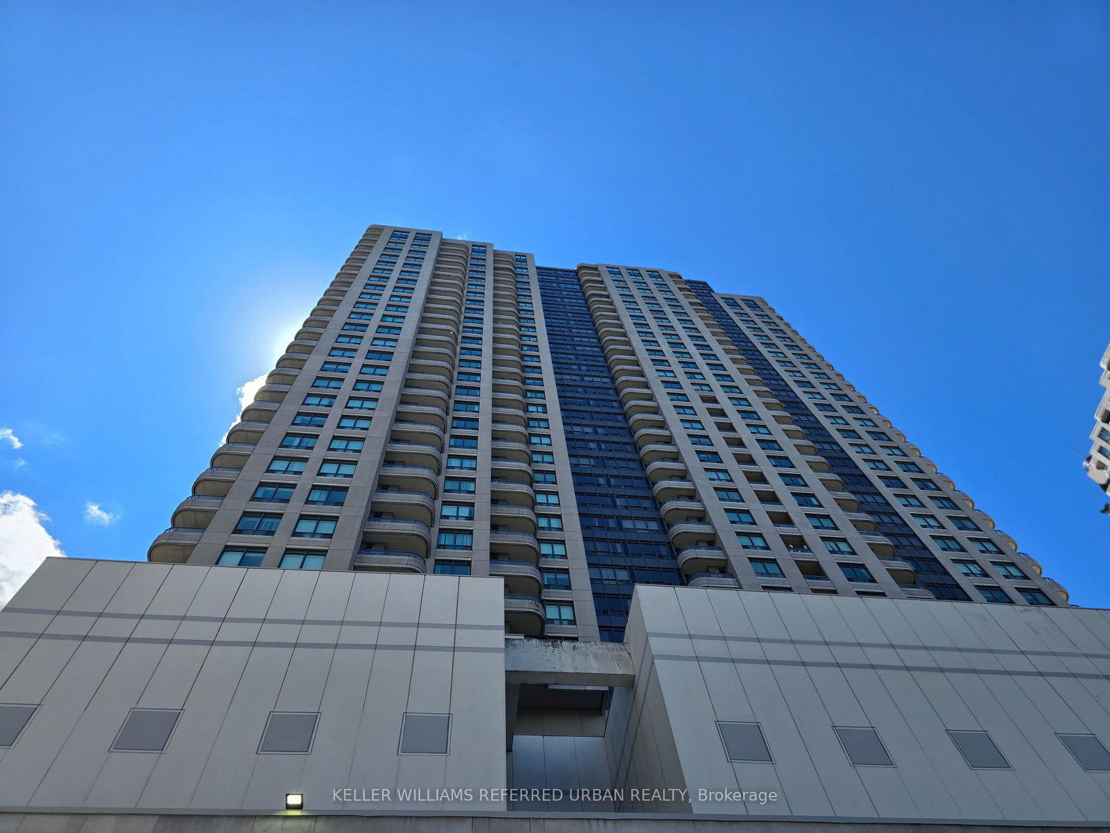 8-hillcrest-avenue-toronto-north-york-ontario-c13523902