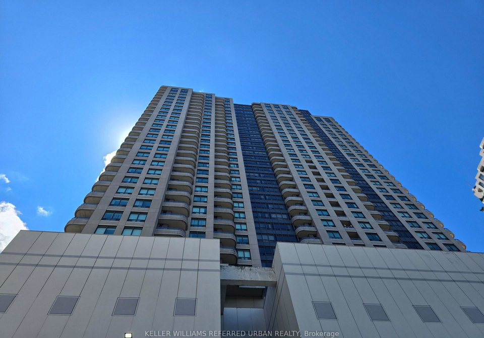 8-hillcrest-avenue-toronto-north-york-ontario-c13523902