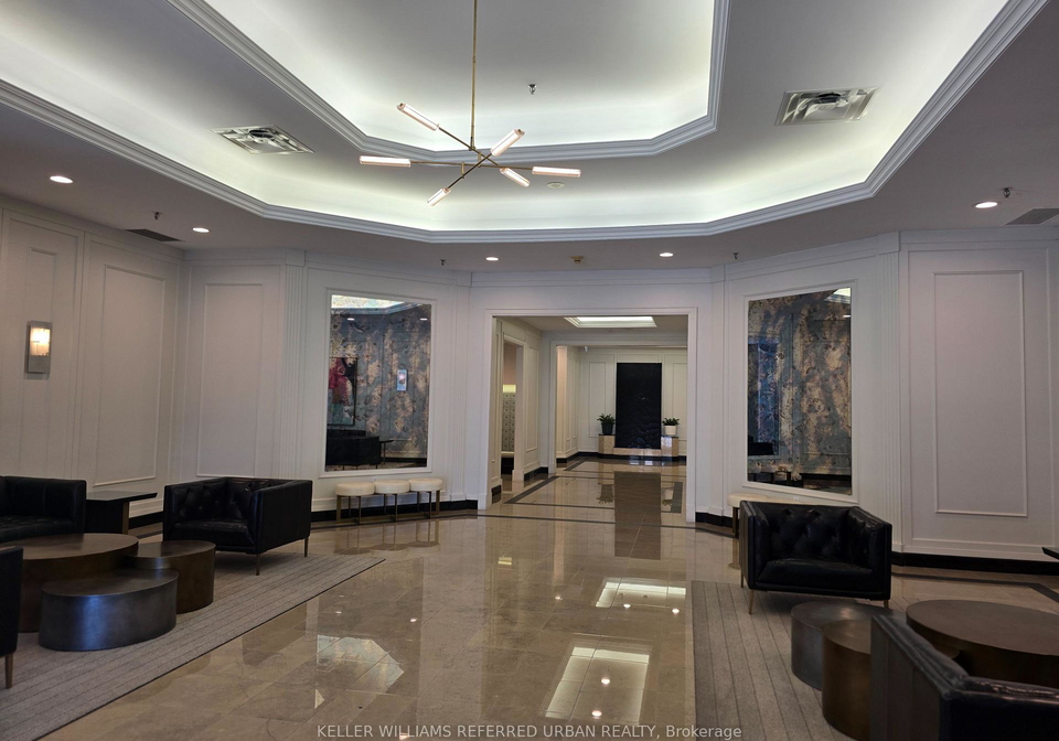 8-hillcrest-avenue-toronto-north-york-ontario-c13523902