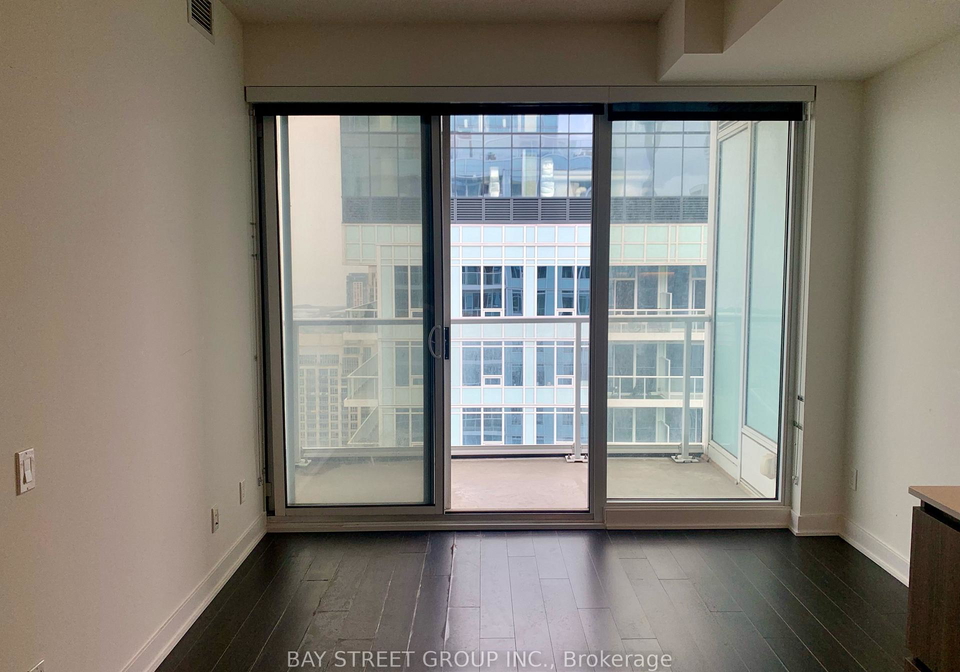 17-bathurst-street-toronto-toronto-ontario-c13523974