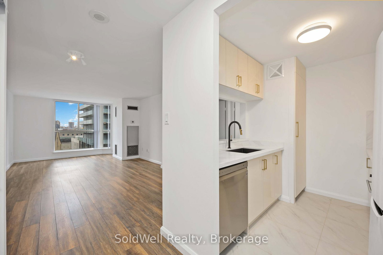 1055-bay-street-toronto-toronto-ontario-c13524274