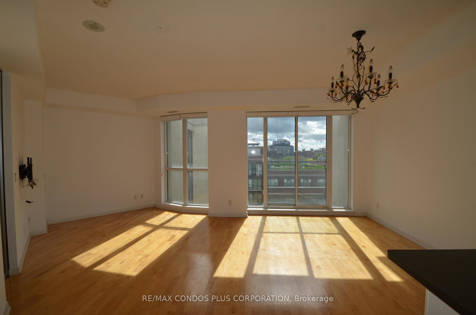 18-beverley-street-toronto-toronto-ontario-c13524304