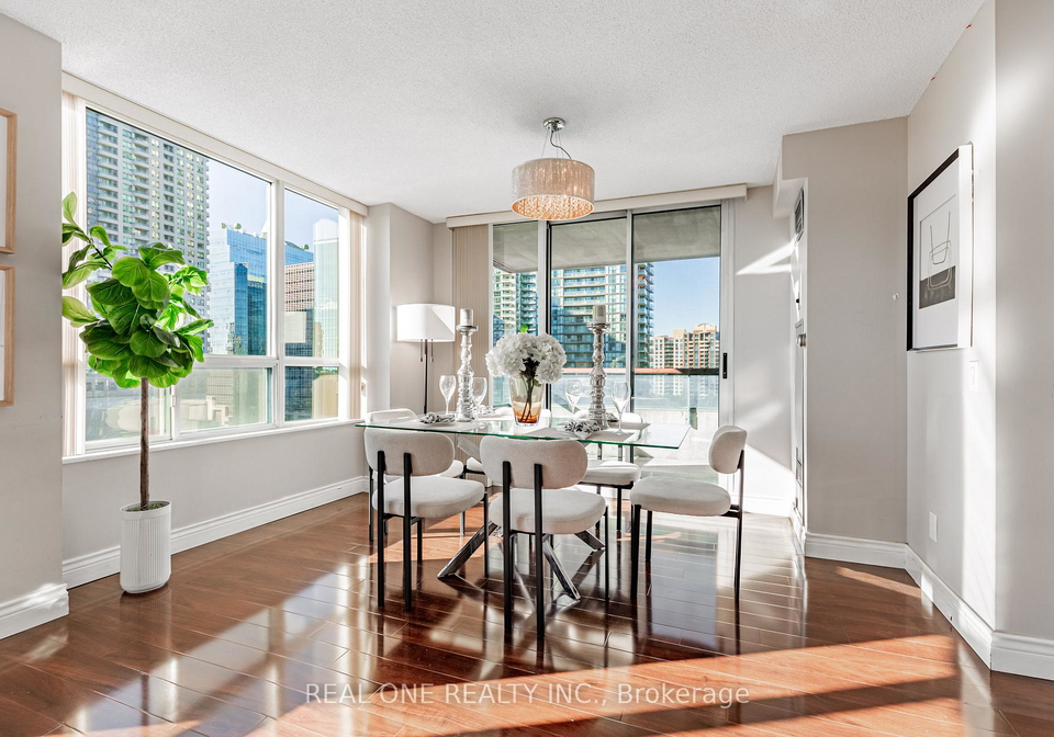 238-doris-avenue-toronto-north-york-ontario-c13524418