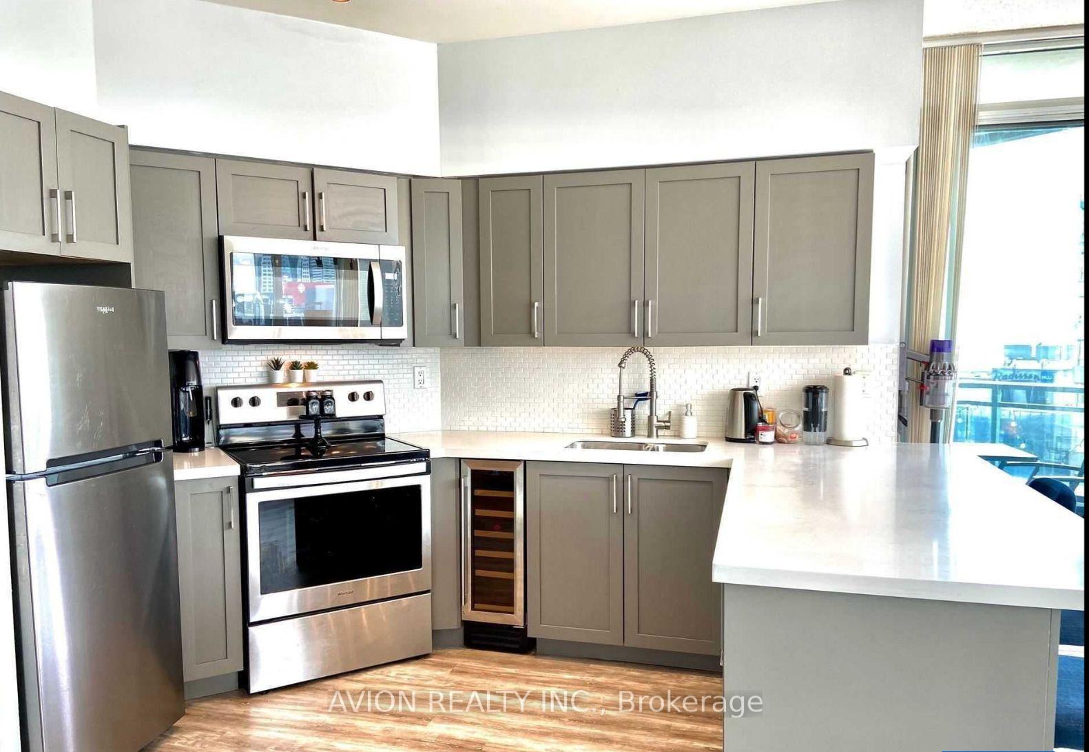 230-queens-quay-toronto-toronto-ontario-c13524538
