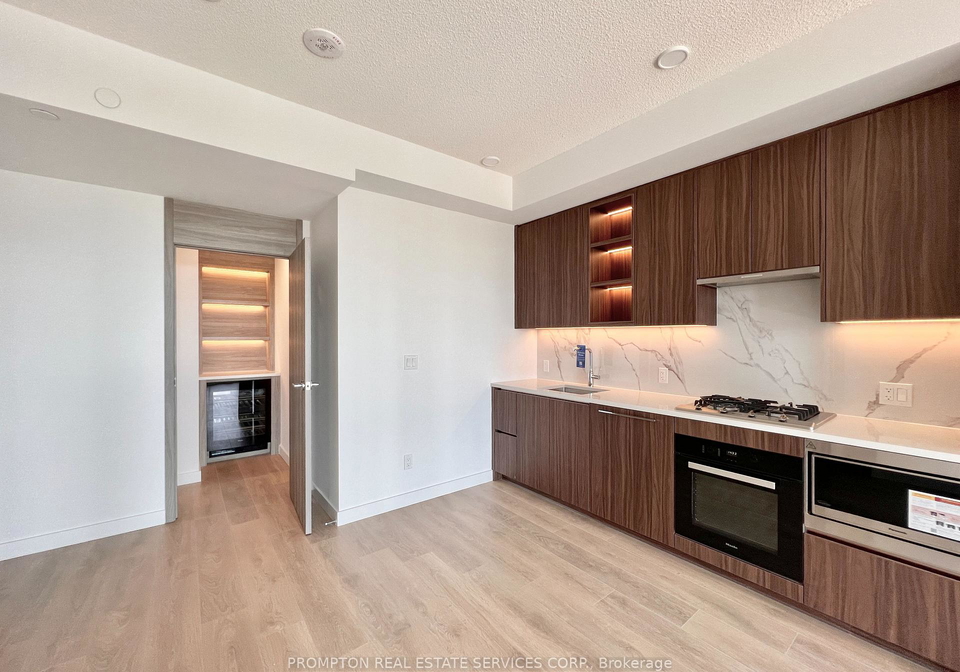 68-esther-shiner-boulevard-toronto-north-york-ontario-c13524772
