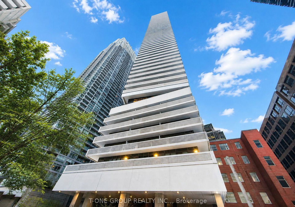 2221-yonge-street-toronto-toronto-ontario-c13524974