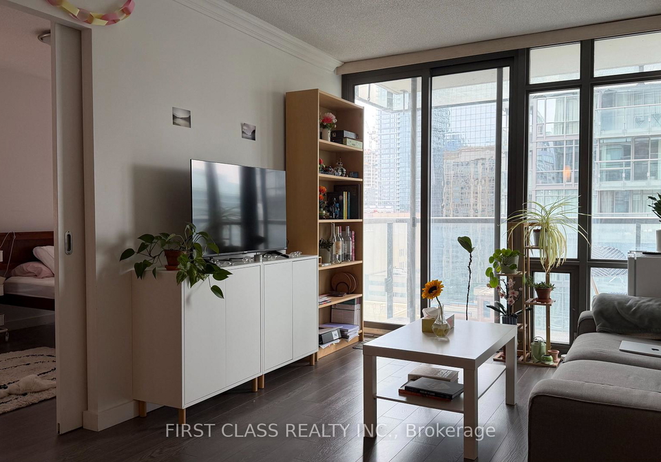 37-grosvenor-street-toronto-toronto-ontario-c13524984