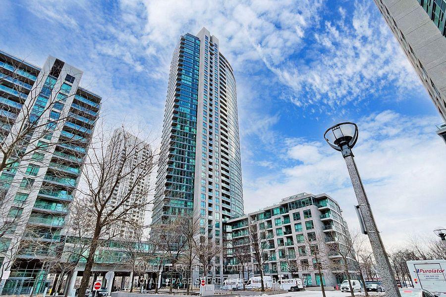 215-fort-york-boulevard-se-toronto-toronto-ontario-c13525062