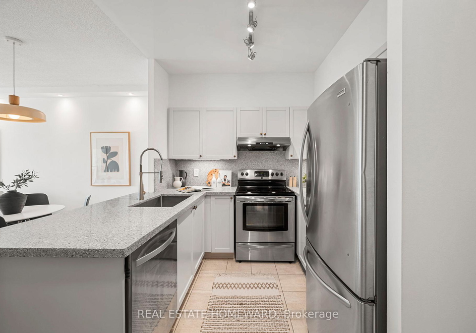 600-queens-quay-w-toronto-toronto-ontario-c13525260