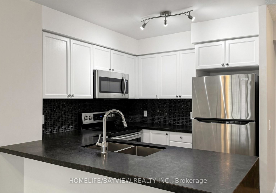 18-parkview-avenue-toronto-north-york-ontario-c13525436