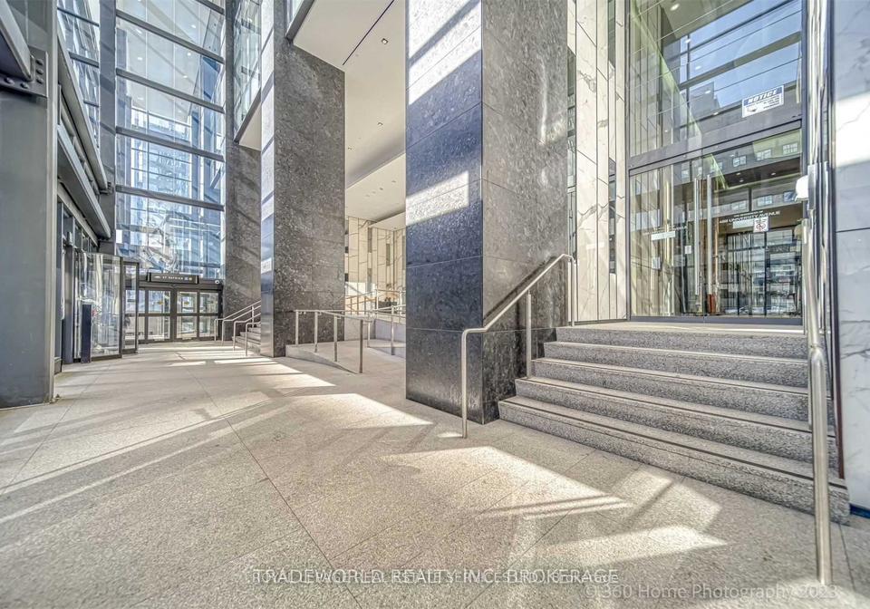 488-university-avenue-toronto-toronto-ontario-c13525726