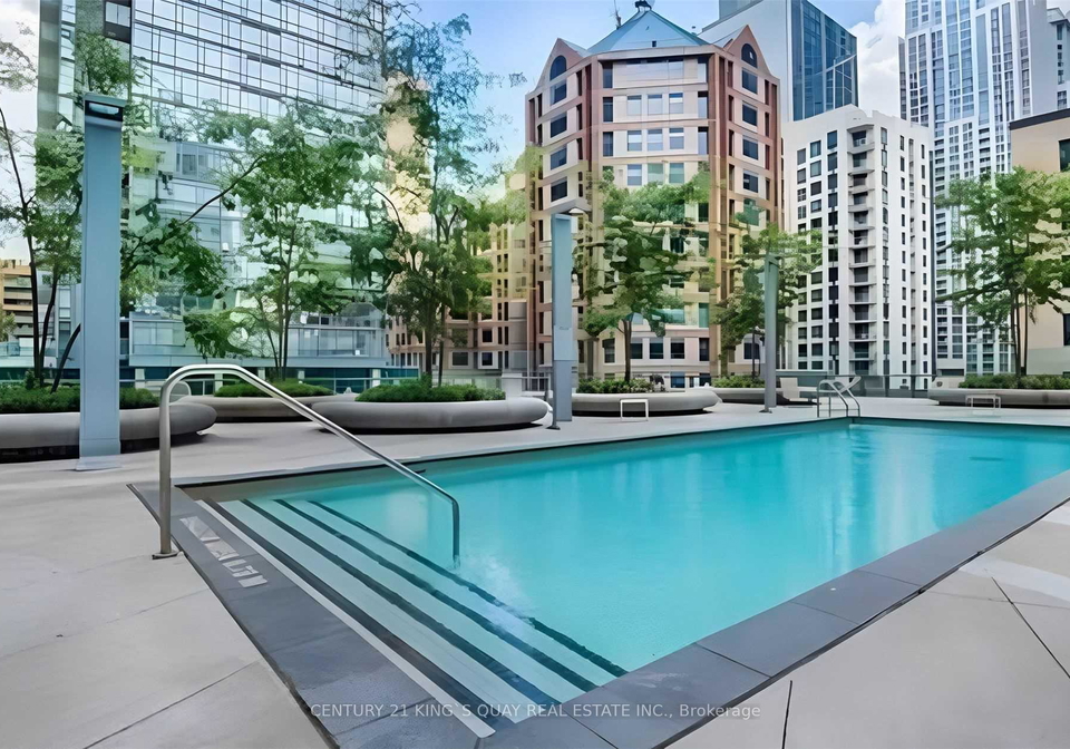 832-bay-street-toronto-toronto-ontario-c13525866