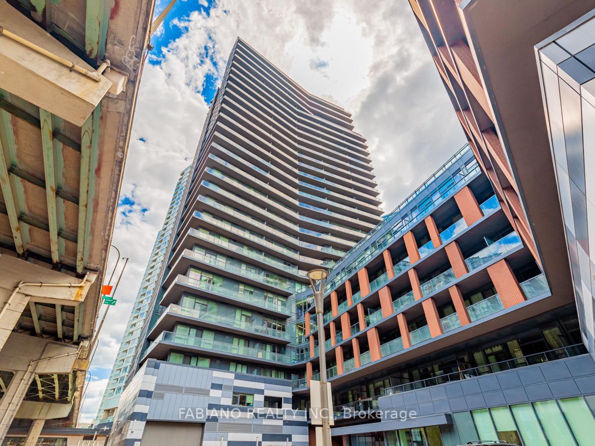 20-bruyeres-mews-toronto-toronto-ontario-c13526238