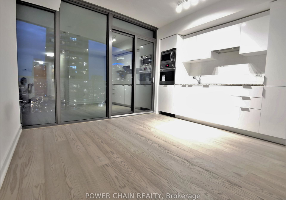 11-wellesley-street-w-toronto-toronto-ontario-c13526254