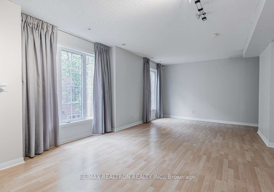 3-everson-drive-toronto-north-york-ontario-c13526296