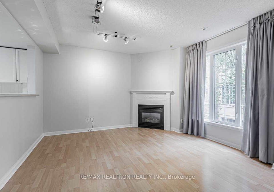 3-everson-drive-toronto-north-york-ontario-c13526296