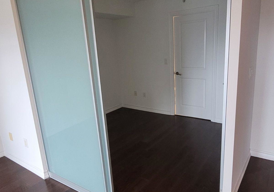 386-yonge-street-toronto-toronto-ontario-c13526350