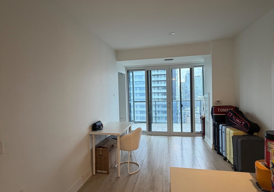 7-grenville-street-toronto-toronto-ontario-c13526444