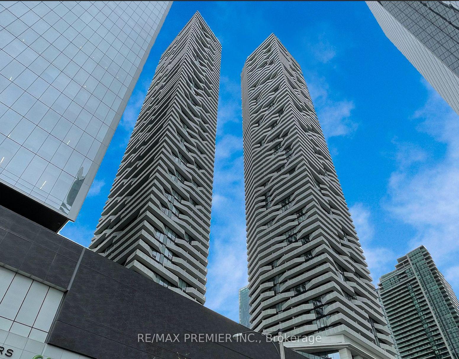 100-harbour-street-toronto-toronto-ontario-c13526660