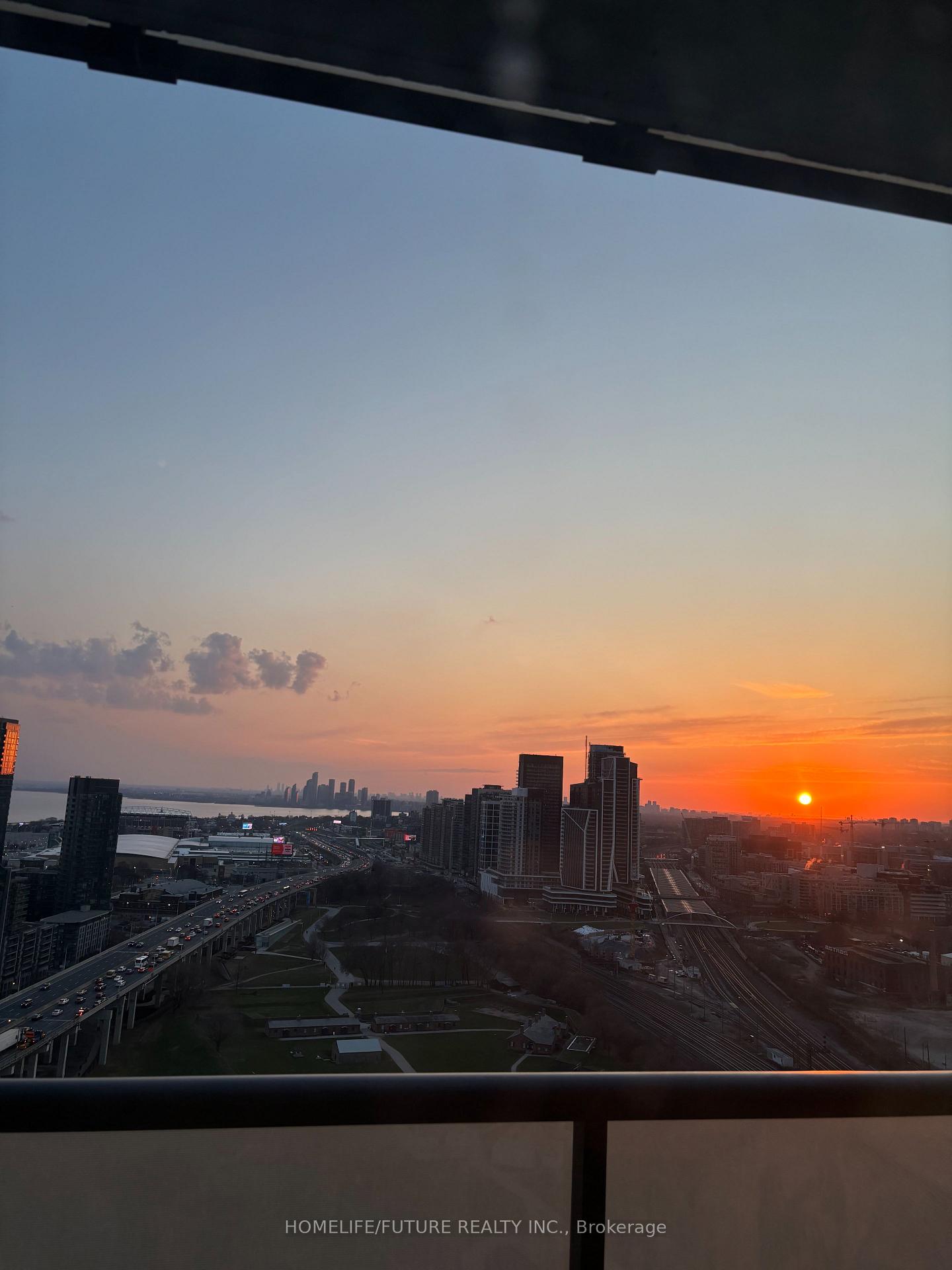 170-fort-york-boulevard-toronto-toronto-ontario-c13526716