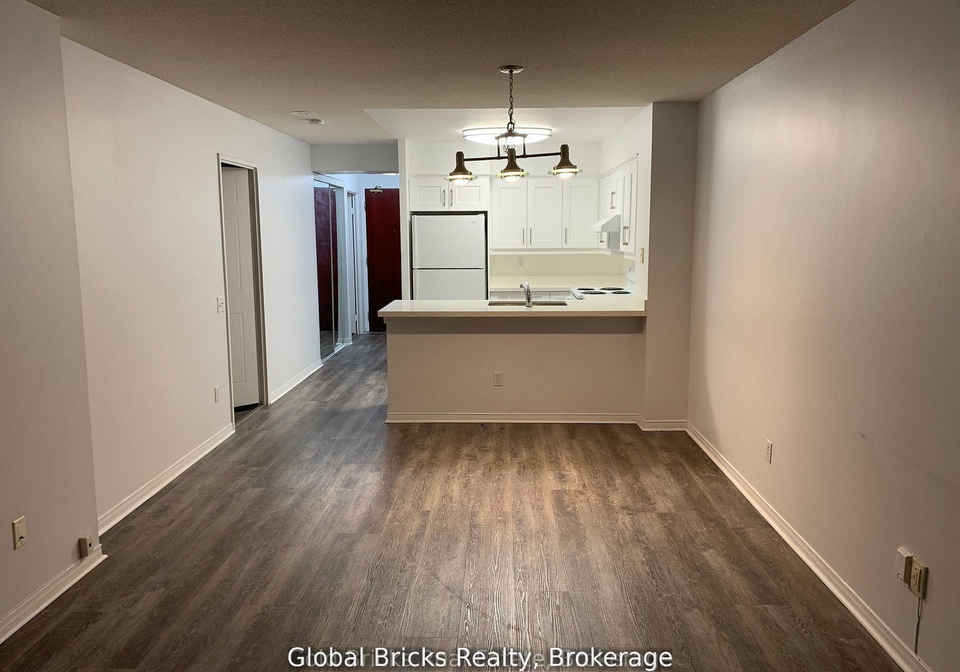 750-bay-street-toronto-toronto-ontario-c13526798