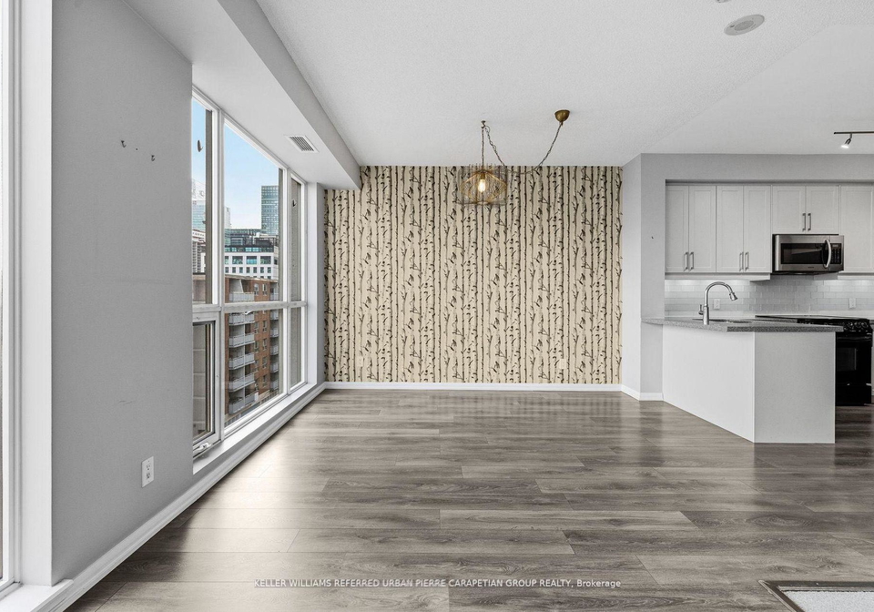 18-beverley-street-toronto-toronto-ontario-c13526818