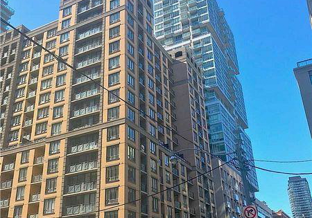 140-simcoe-street-toronto-toronto-ontario-c13527080
