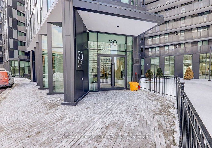 30-tretti-way-toronto-toronto-ontario-c13527160