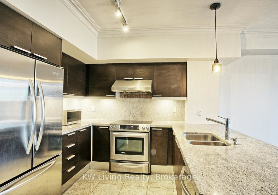 650-sheppard-avenue-e-toronto-north-york-ontario-c13527690