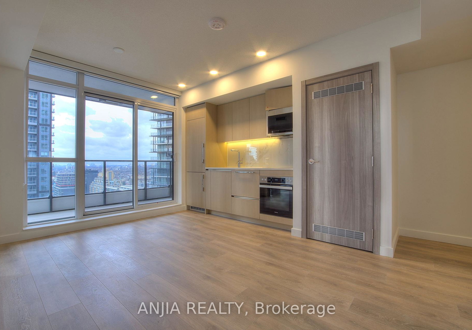 38-widmer-street-toronto-toronto-ontario-c13527974