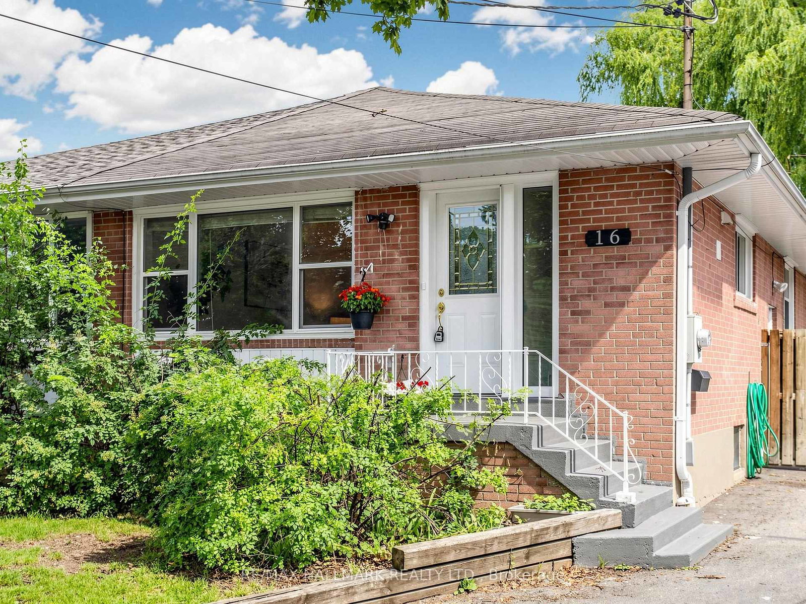 16-dunboyne-court-toronto-toronto-ontario-c13528182