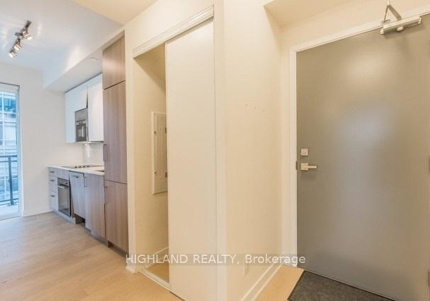17-dundonald-street-toronto-toronto-ontario-c13528228