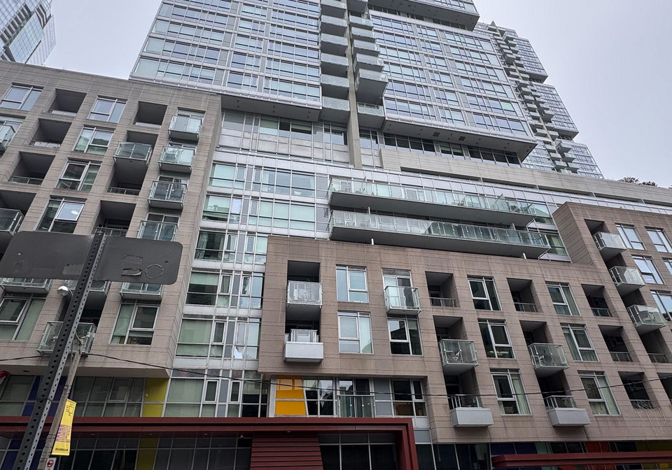 199-richmond-street-w-toronto-toronto-ontario-c13528264