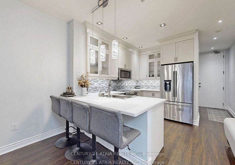10-gateway-boulevard-toronto-east-york-ontario-c13528448
