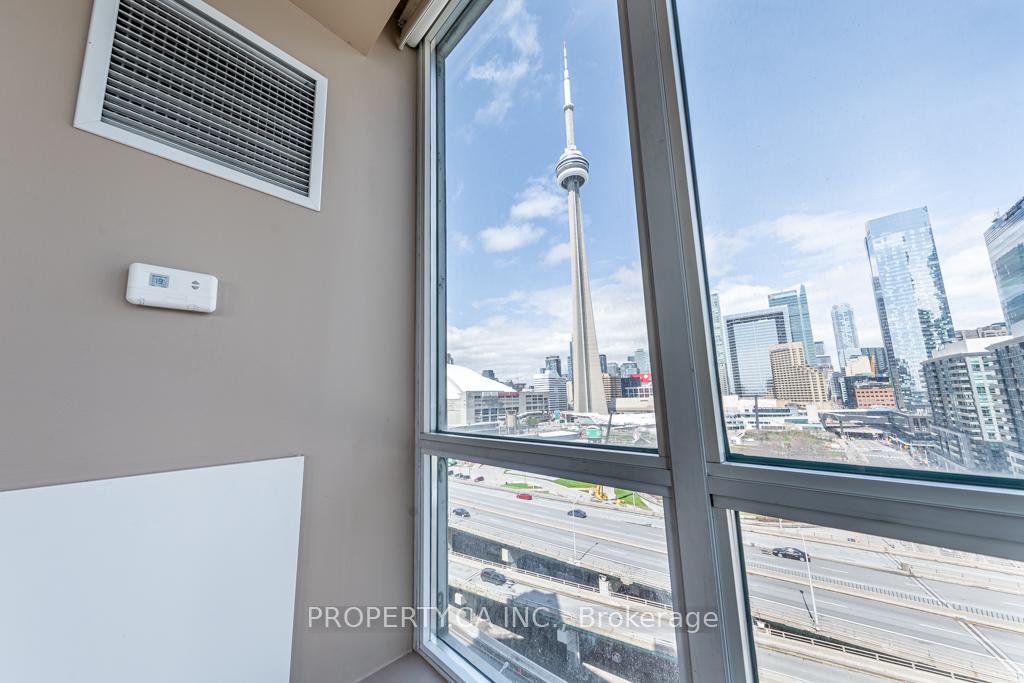 228-queens-quay-w-toronto-toronto-ontario-c13528896