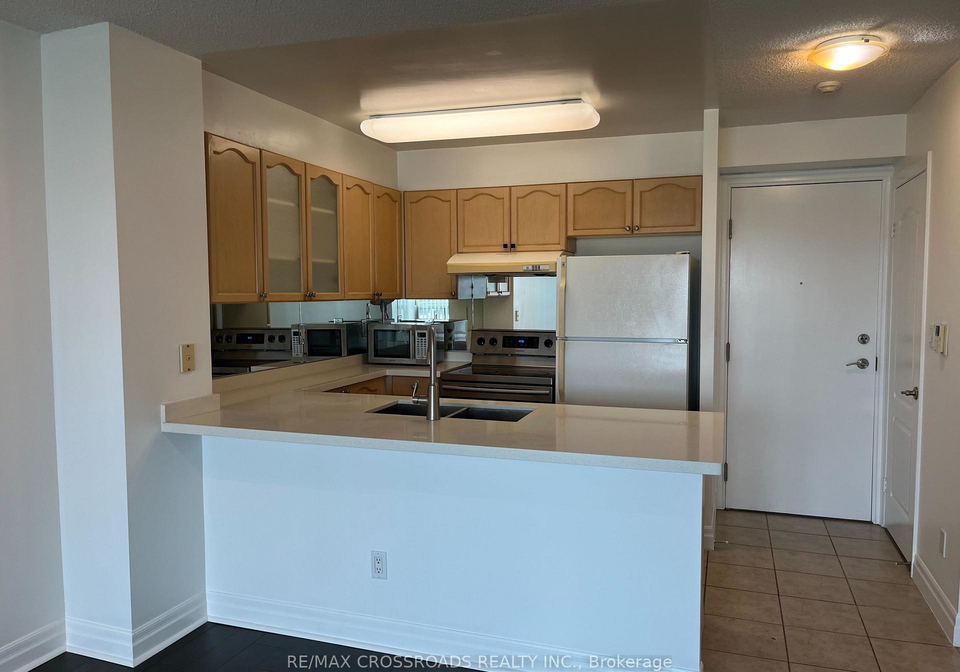 188-doris-avenue-toronto-north-york-ontario-c13528912