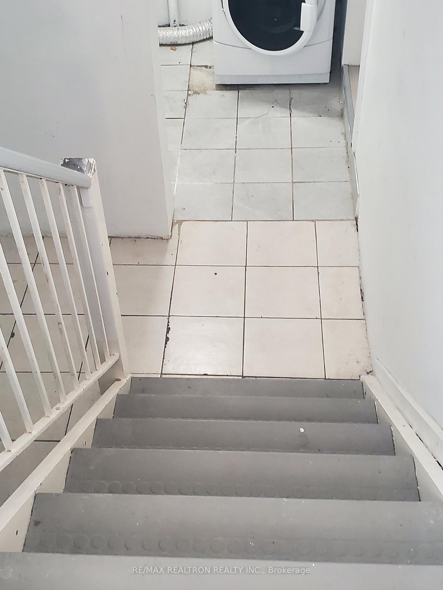 234-wilmington-avenue-toronto-toronto-ontario-c13529094