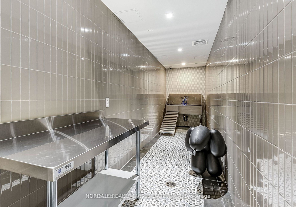 28-widmer-street-toronto-toronto-ontario-c13529340