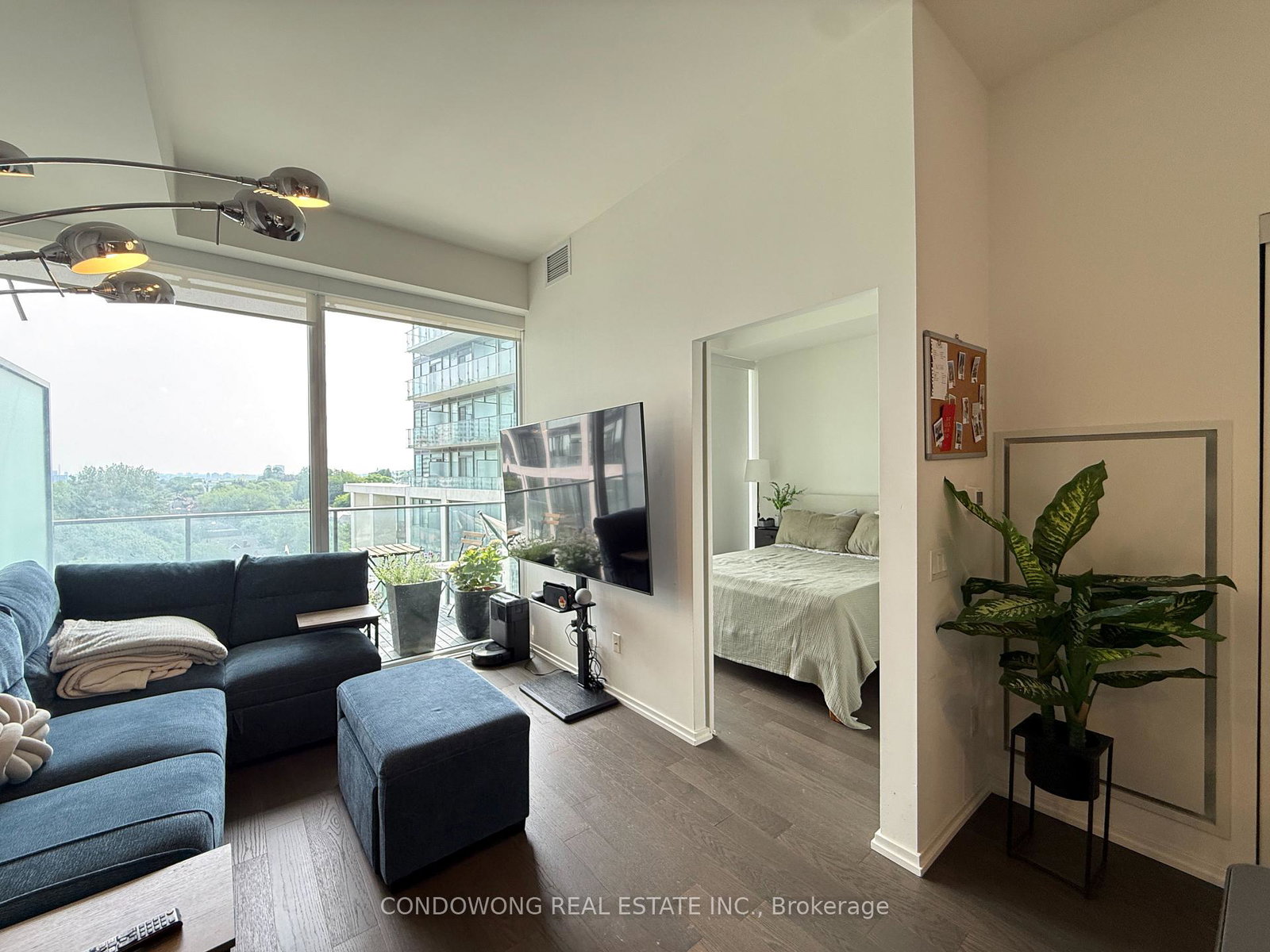 8-hillsdale-avenue-e-toronto-toronto-ontario-c13529386