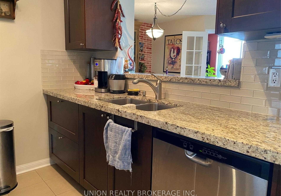650-lawrence-avenue-w-toronto-toronto-ontario-c13529516