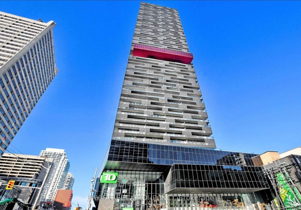 8-eglinton-avenue-e-toronto-toronto-ontario-c13530154