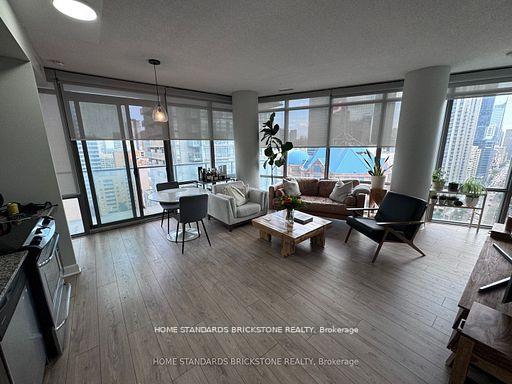 832-bay-street-toronto-toronto-ontario-c13530178